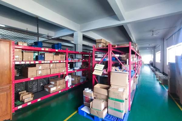 FACTORY WORKSHOP DISPLAY