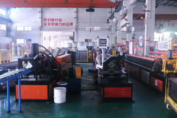 FACTORY WORKSHOP DISPLAY