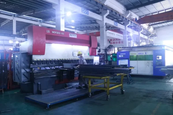 FACTORY WORKSHOP DISPLAY